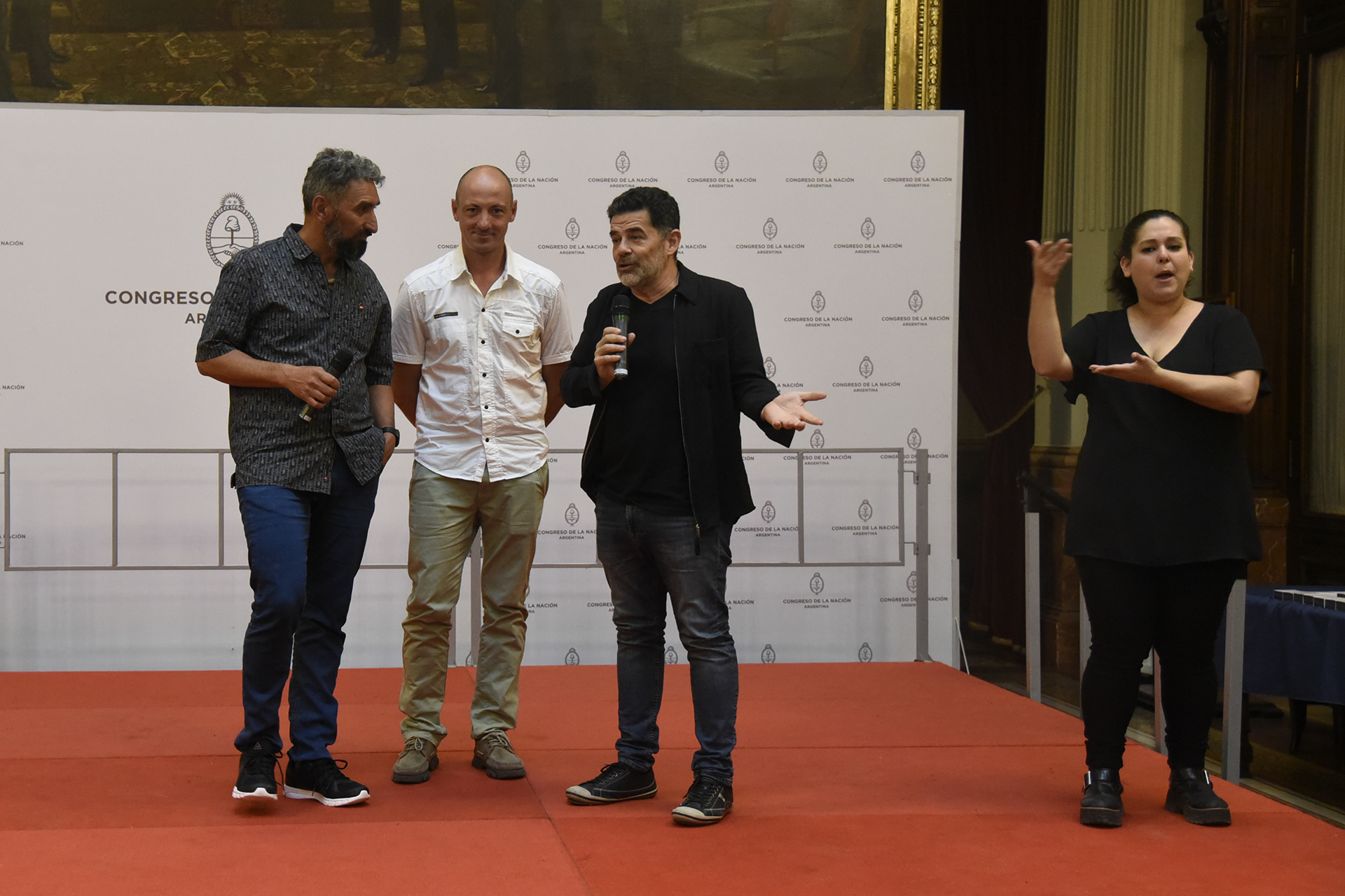 Galeria de imagenes de la noticia DERRIBANDO BARRERAS: EMOTIVO HOMENAJE A ATLETAS DEL DESAFÍO SUMMIT ACONCAGUA 2018